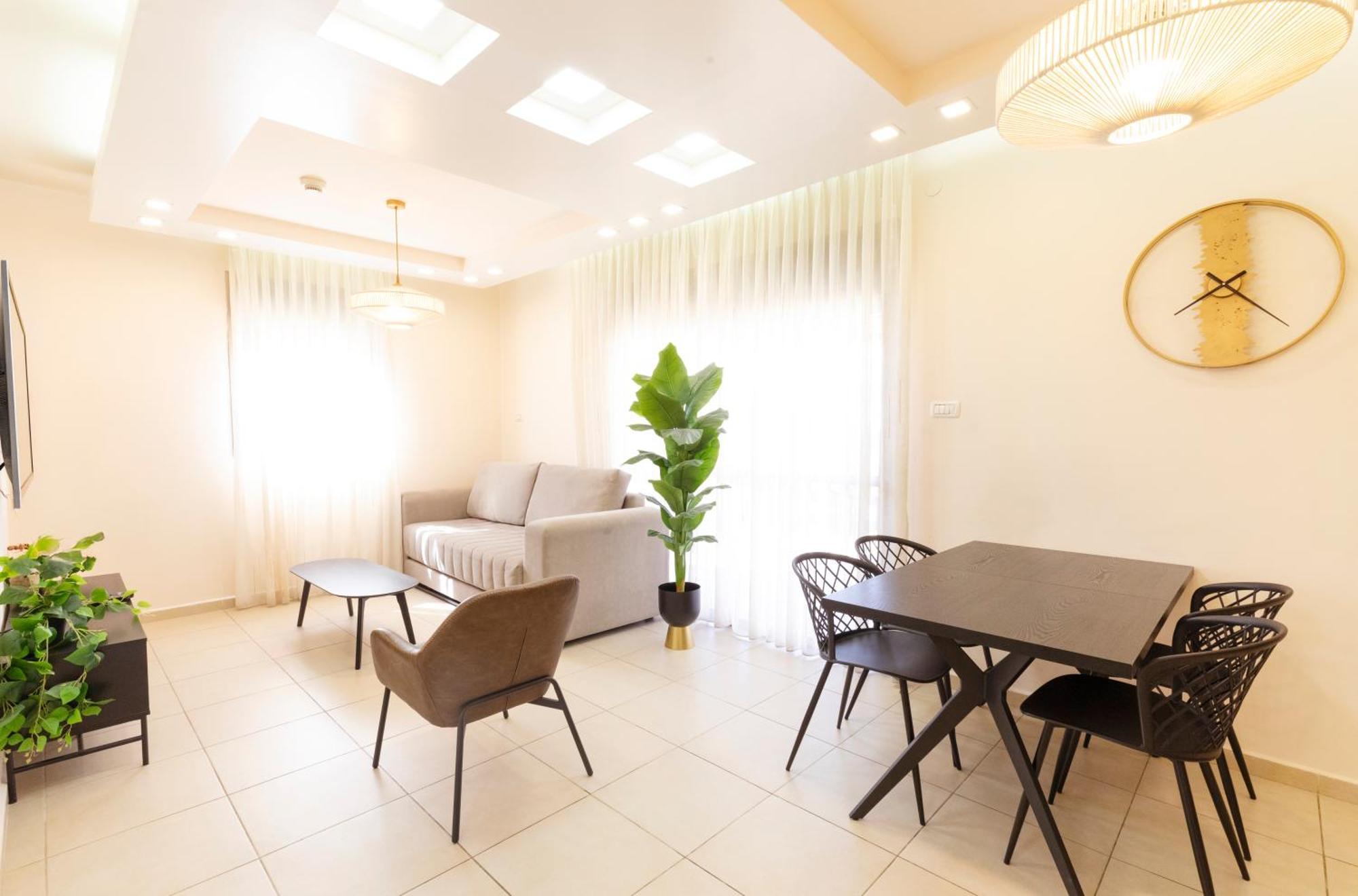 Almogim Suites Eilat Hotel (Adults Only) Exterior foto